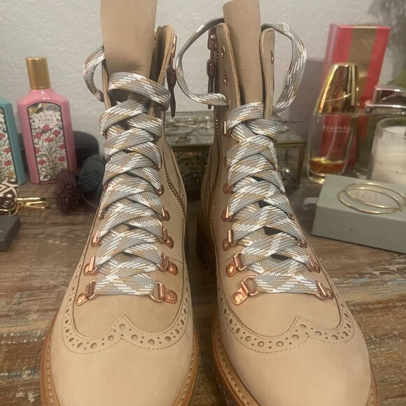 Office of Angela Scott Mr. Bernard Tan Leather Lug Sole Ankle Boots Sz.37 NWOT - Picture 5 of 11